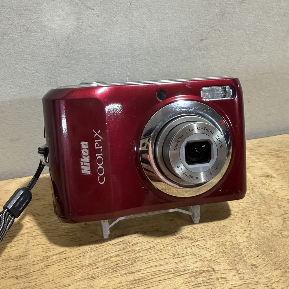 Nikon COOLPIX L20 10.0MP Digital Camera Point Shoot Red VMA362E6 Tested Y2K